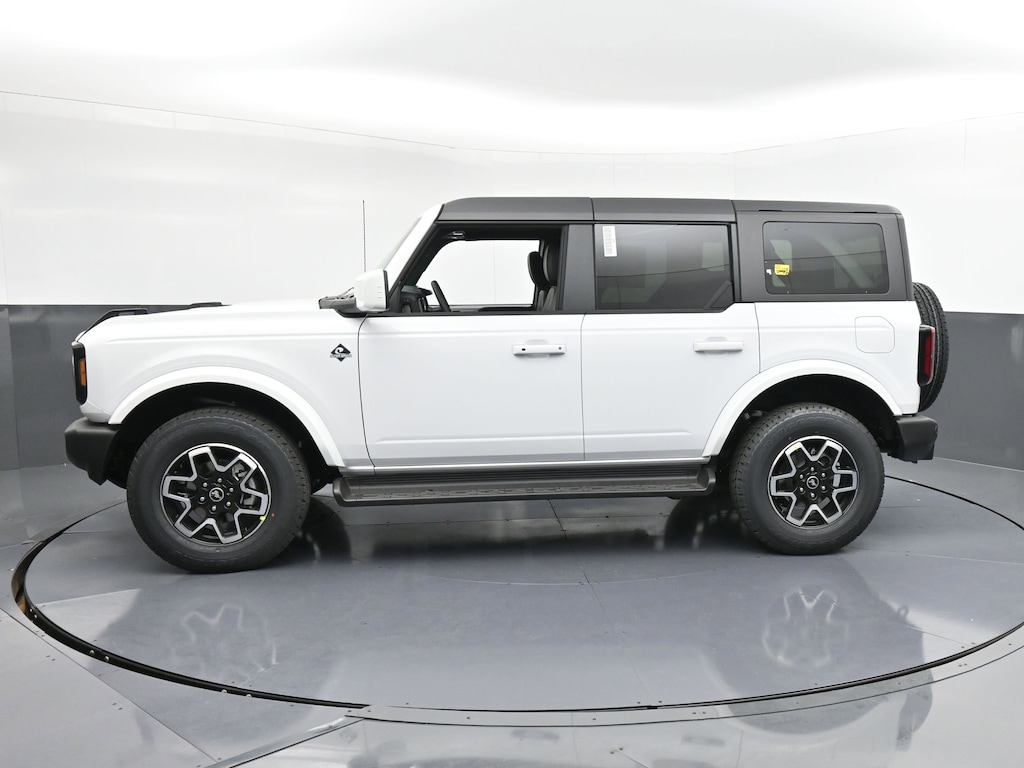 New 2025 Ford Bronco Outer Banks SUV