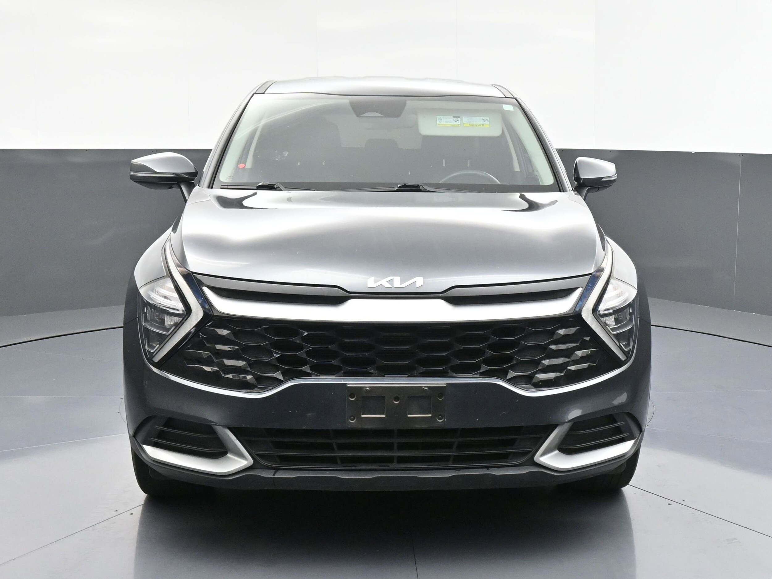 2023 Kia Sportage EX photo 2