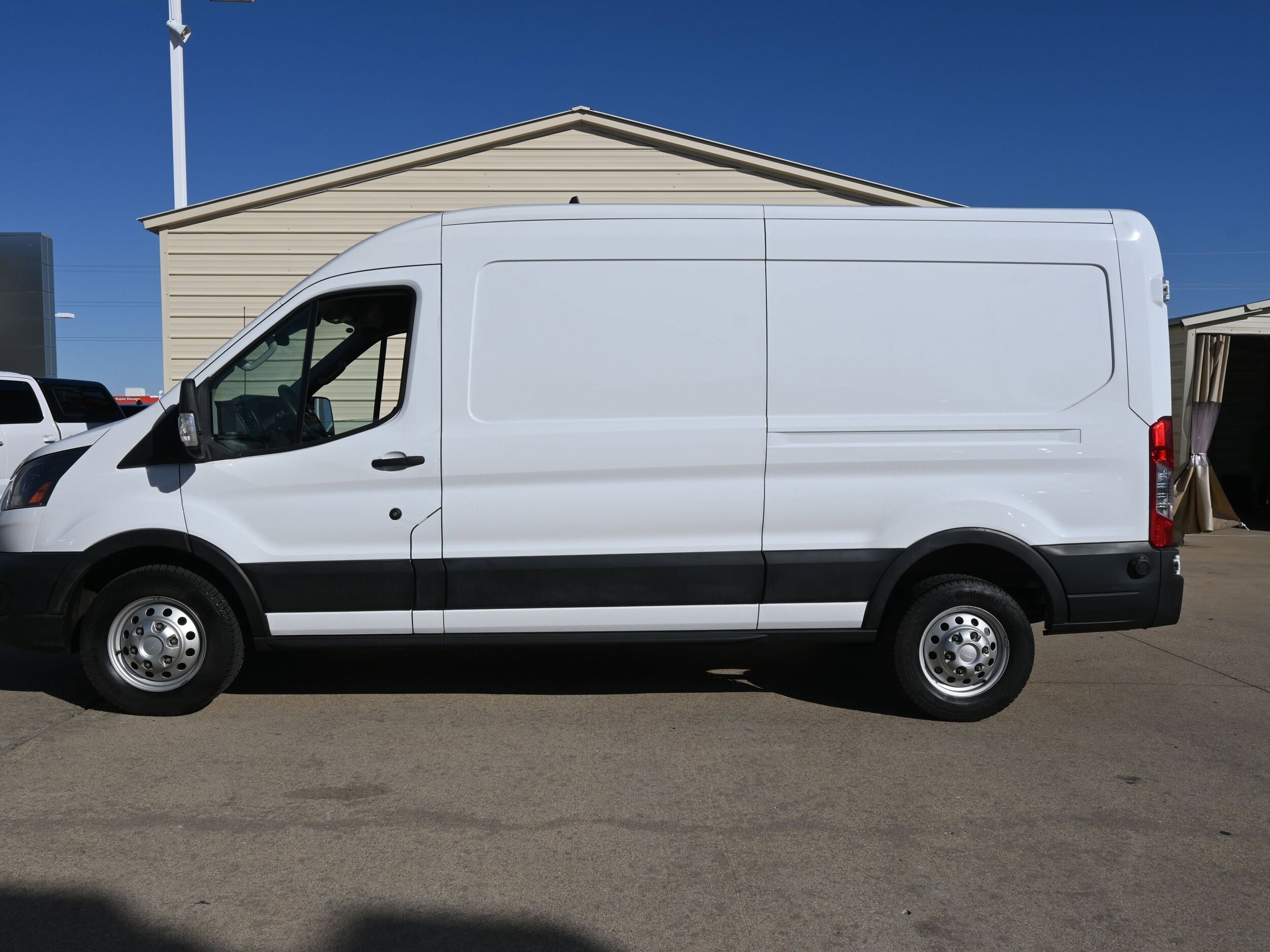 2024 Ford Transit photo 3