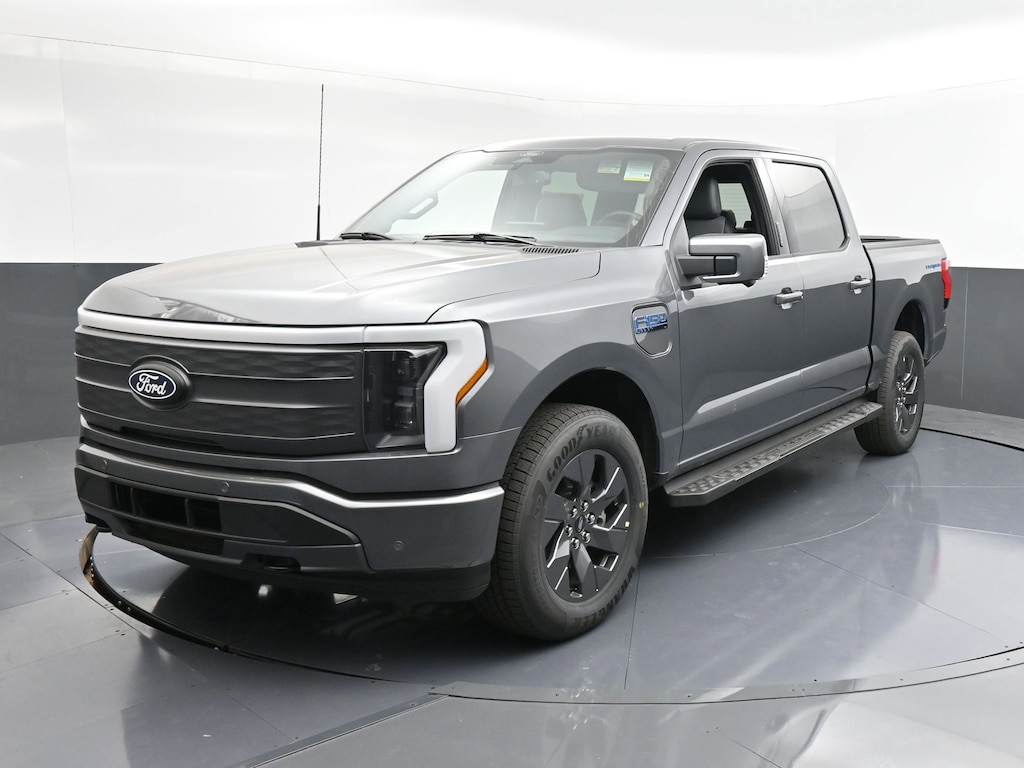 New 2025 Ford F-150 Lightning LARIAT Truck SuperCrew Cab