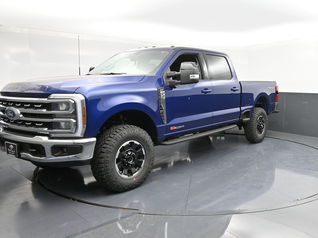 New 2026 Ford F-250 LARIAT Truck Crew Cab