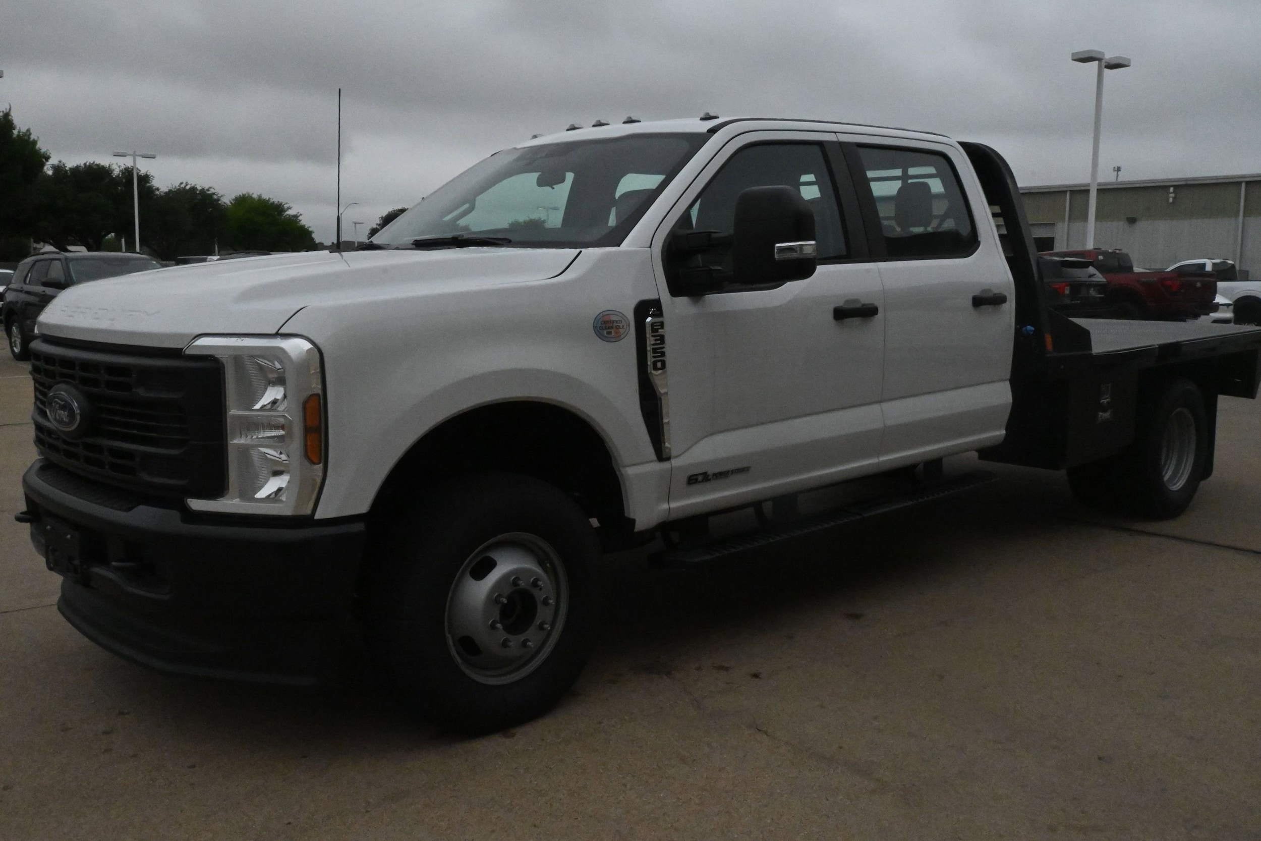 2026 Ford F-350 XL 4x4 Crew Cab 179-In DRW's photo