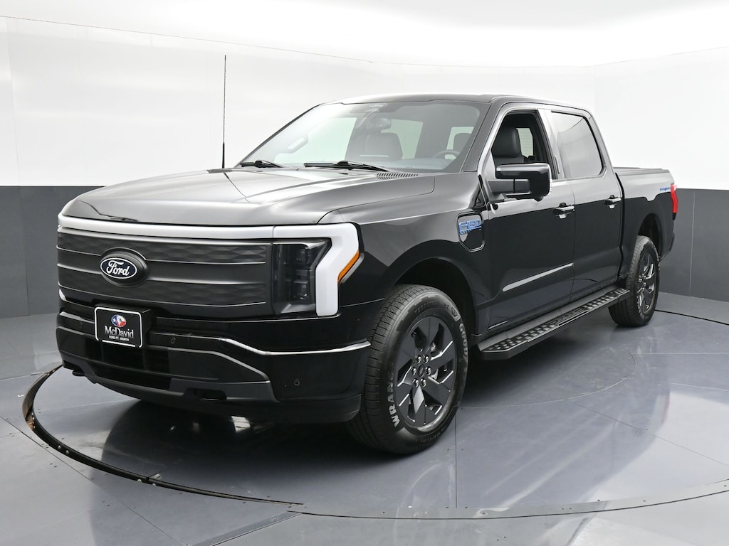 Used 2025 Ford F-150 Lightning LARIAT Truck SuperCrew Cab