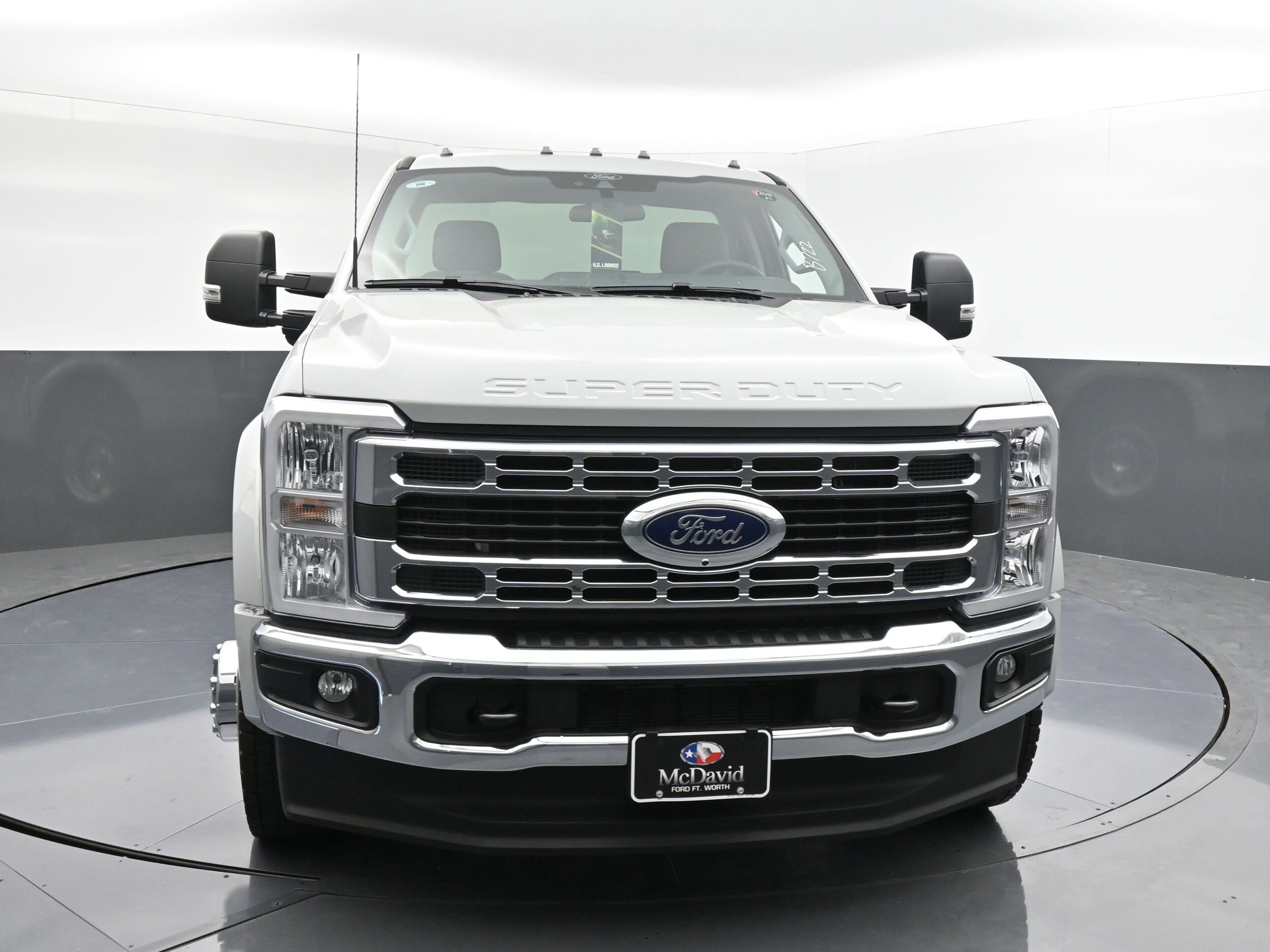 2026 Ford F-450 XLT photo 2