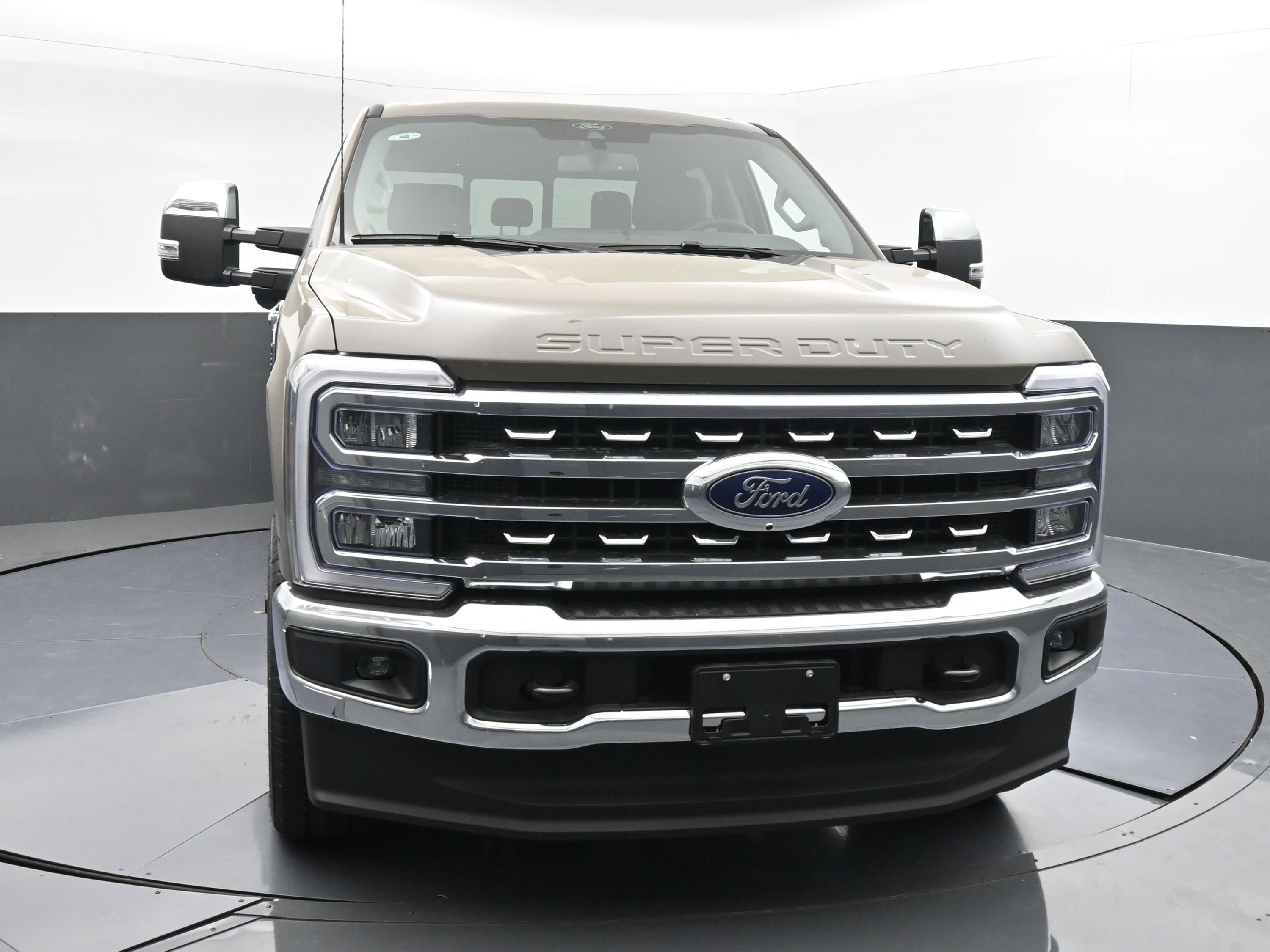 New 2026 Ford F-250 LARIAT Truck Crew Cab