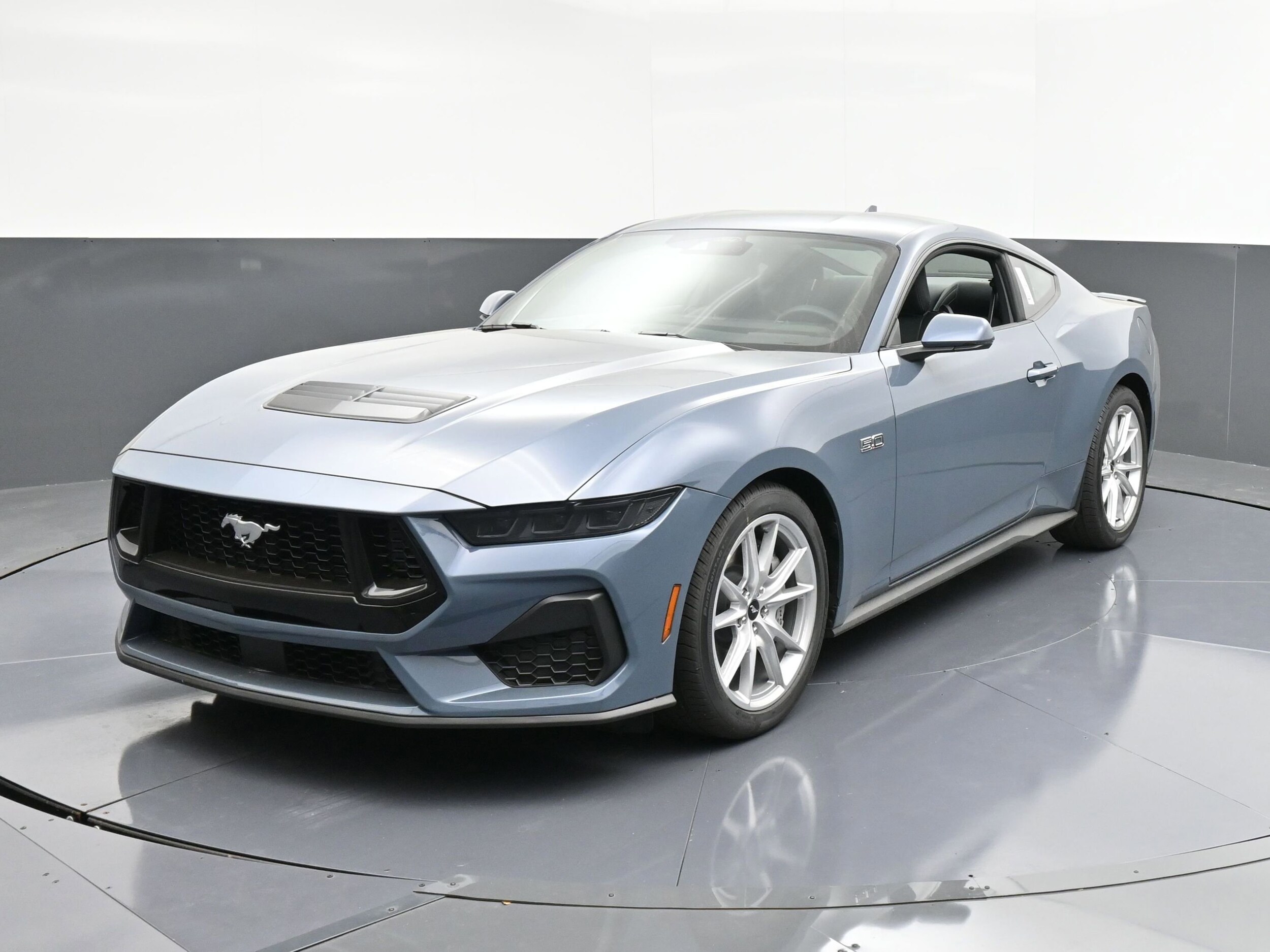 2025 Ford Mustang GT Premium photo 3