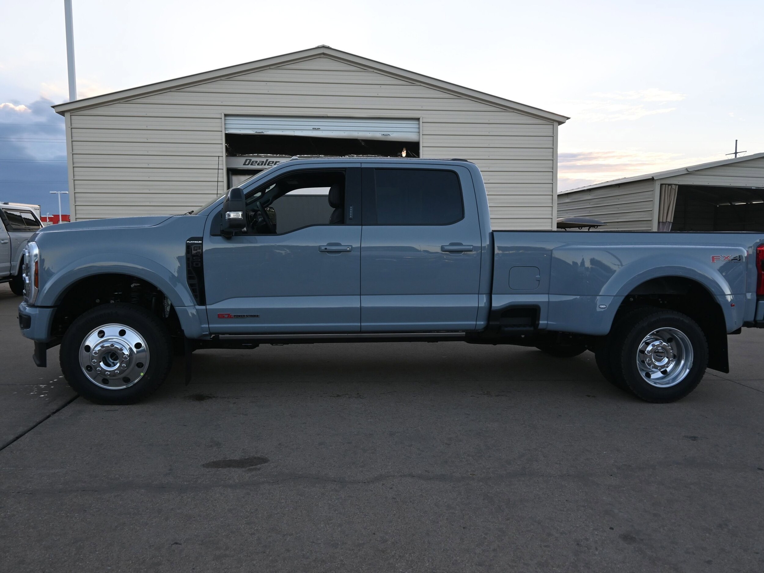 2026 Ford F-450 Platinum photo 3