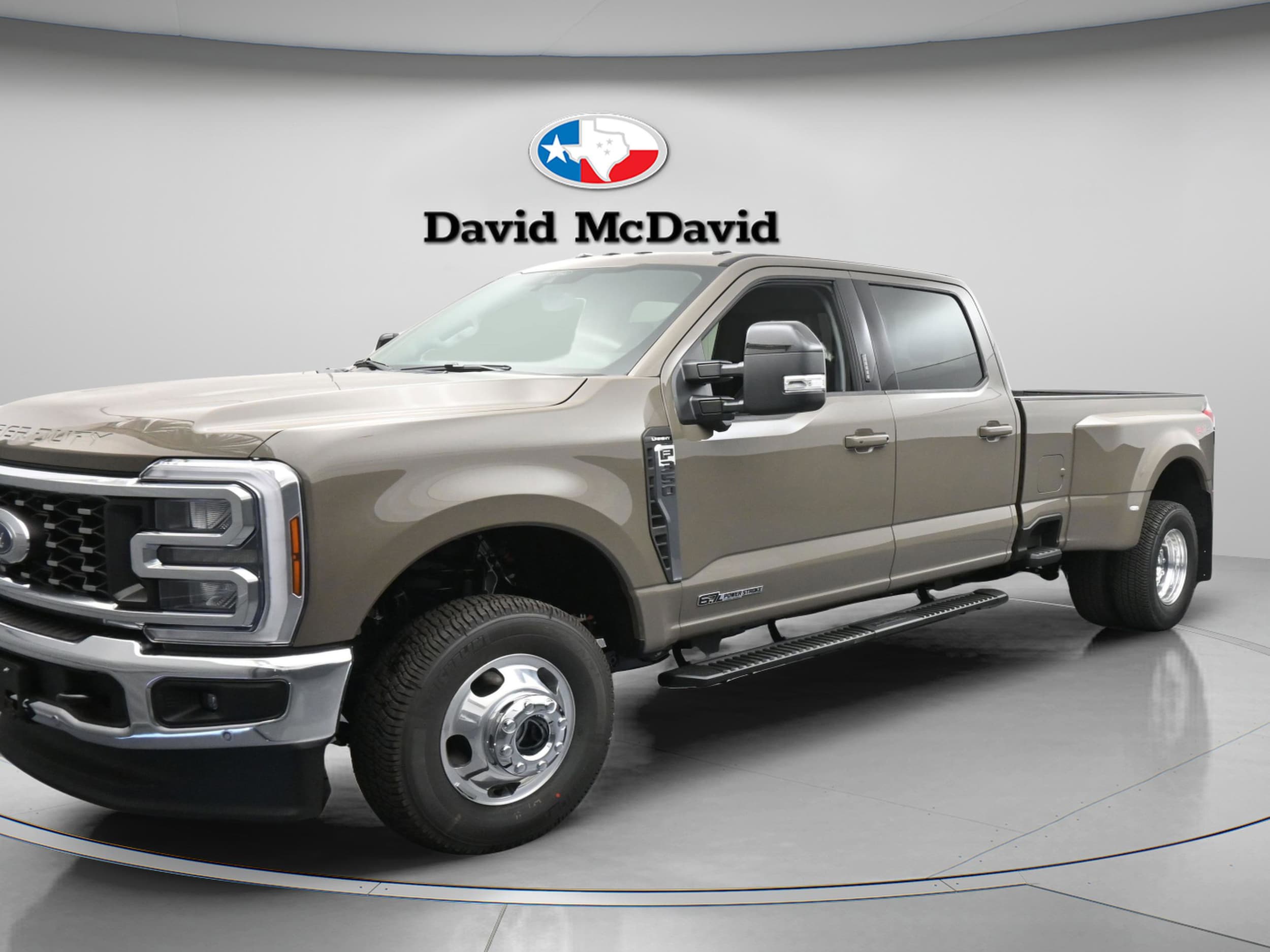 2026 Ford F-350 Lariat 4x4 Crew Cab 8' Box DRW's photo