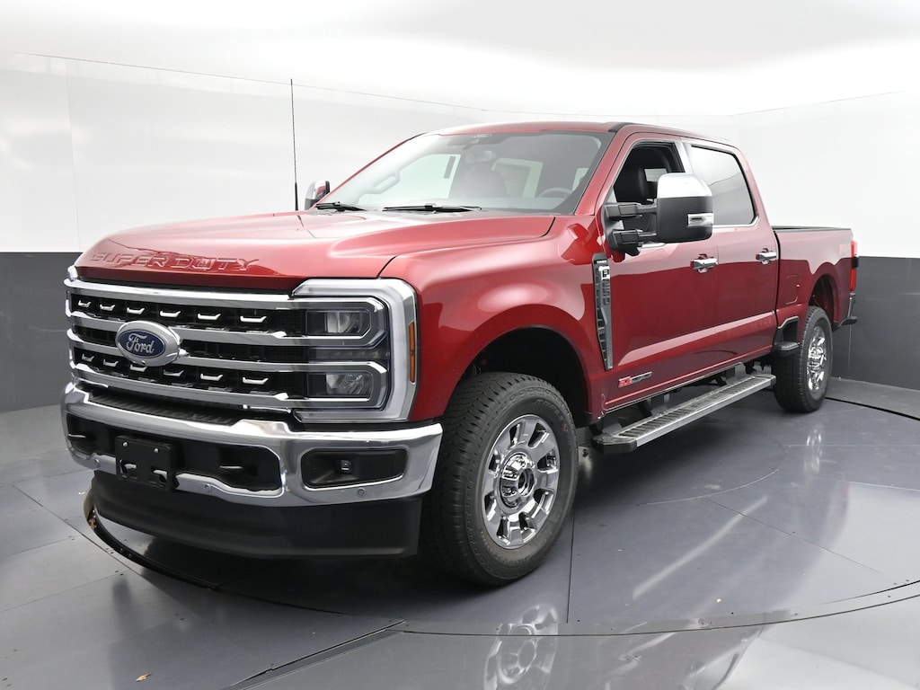 New 2026 Ford F-250 LARIAT Truck Crew Cab
