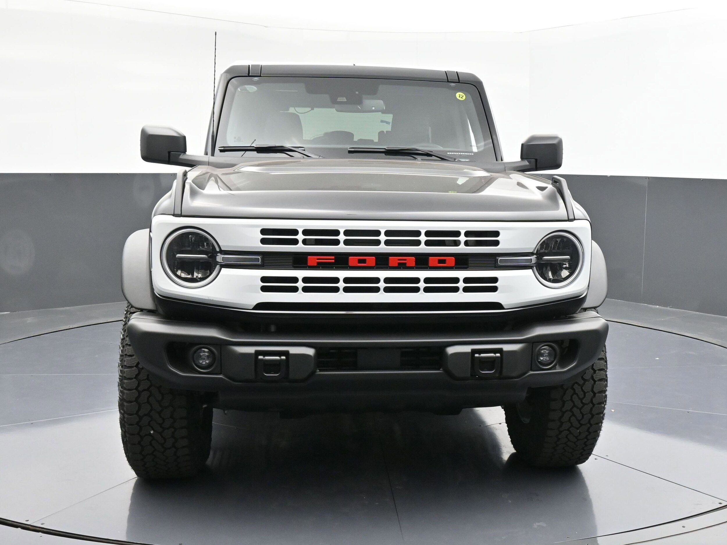 2025 Ford Bronco Heritage First Edition photo 2