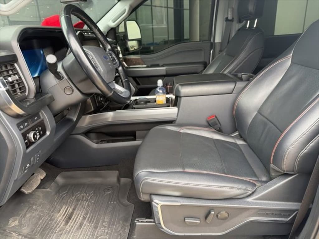 Used 2023 Ford F-350 LARIAT Truck Crew Cab