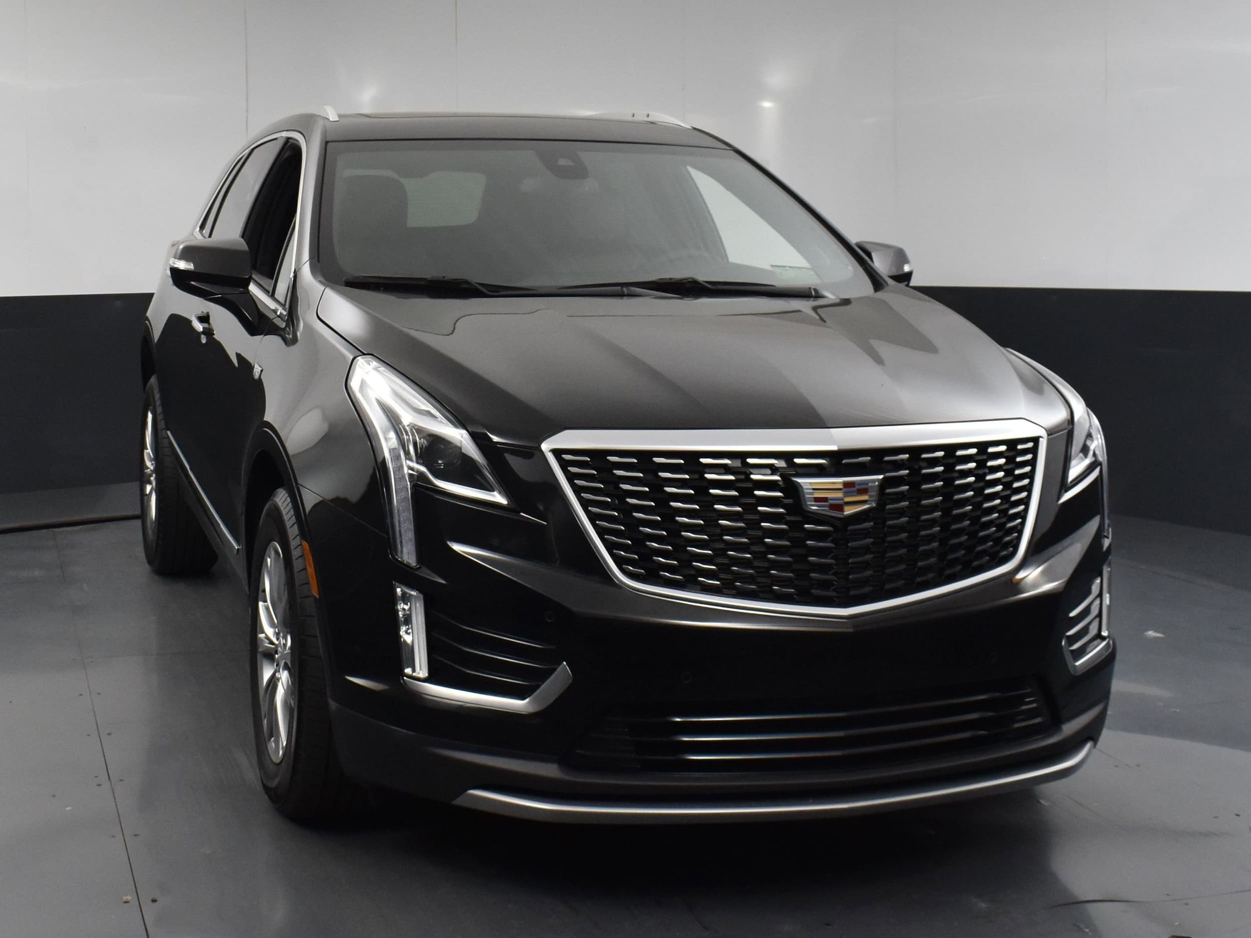 Used 2021 Cadillac XT5 Premium Luxury with VIN 1GYKNCRS6MZ123944 for sale in Fort Worth, TX