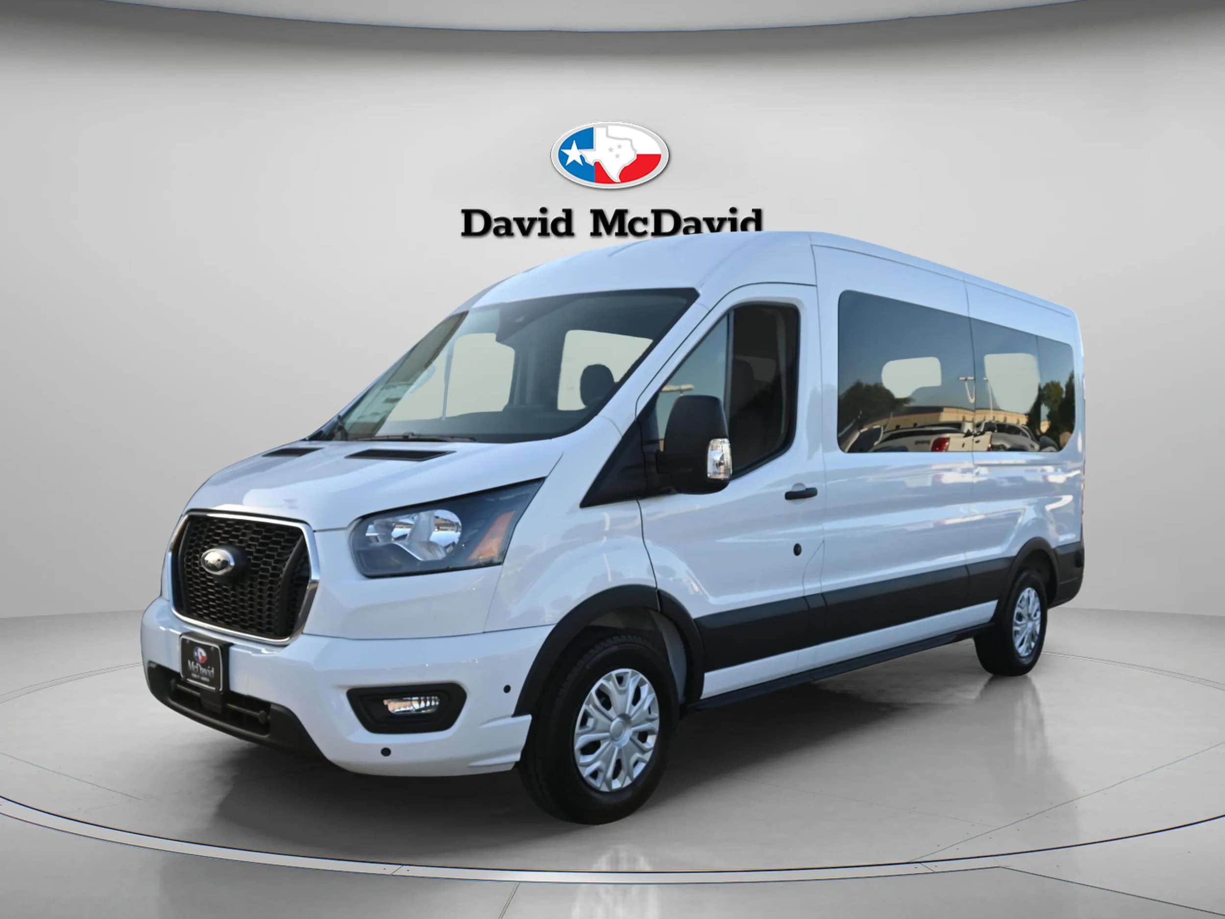 2025 Ford Transit 350 XLT Med Roof Sliding Pass. 148's photo