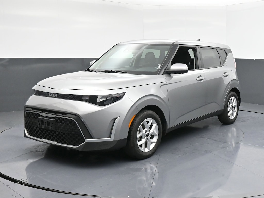 Used 2023 Kia Soul LX Hatchback