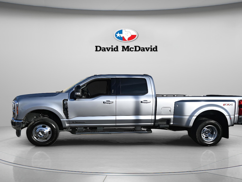 Used 2024 Ford F-350 LARIAT Truck Crew Cab