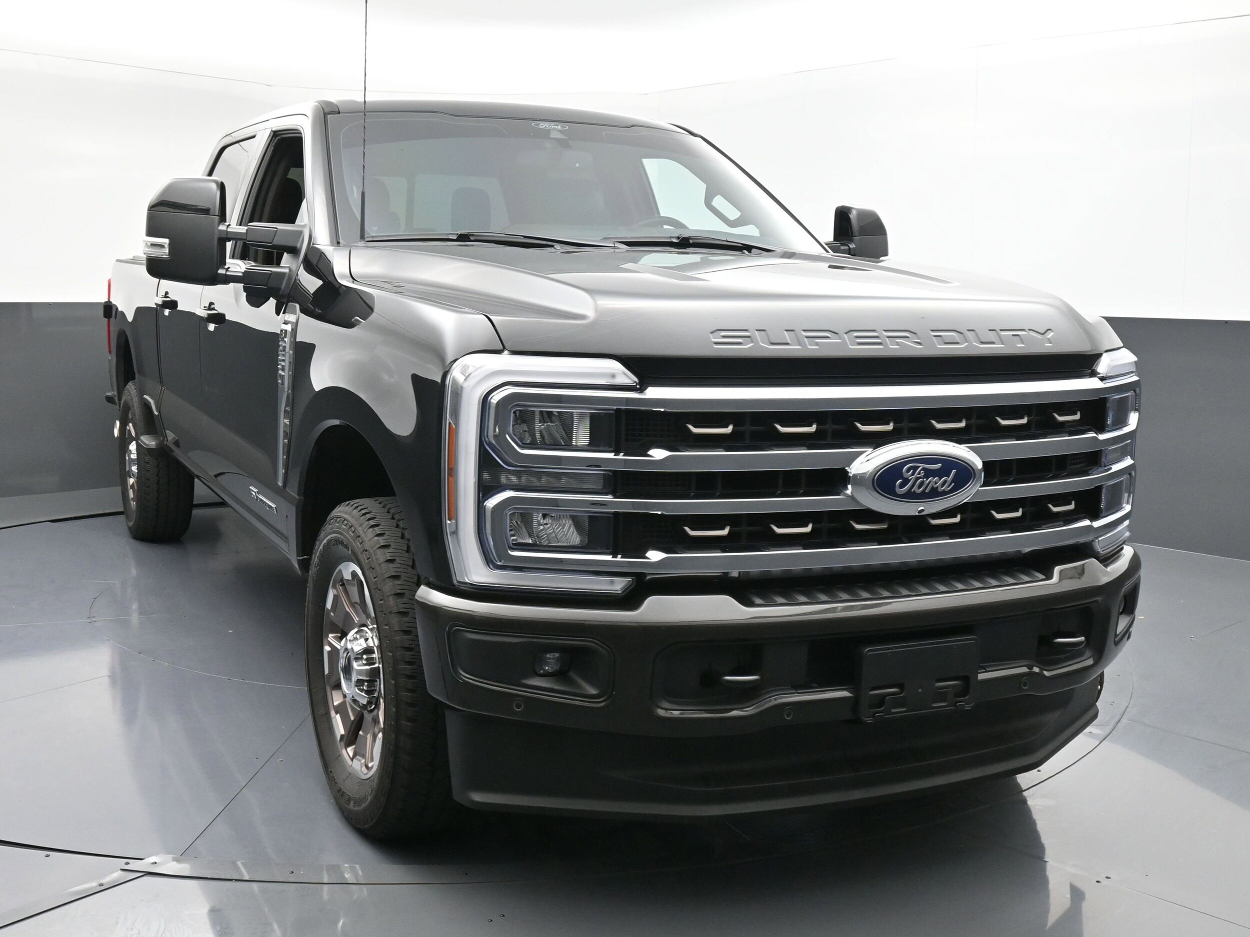 2024 Ford F-250 King Ranch photo 2