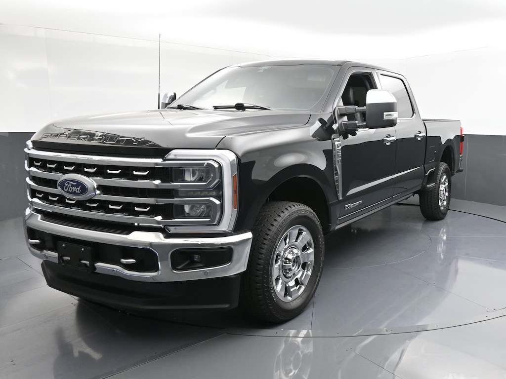 Used 2024 Ford F-250 LARIAT Truck Crew Cab