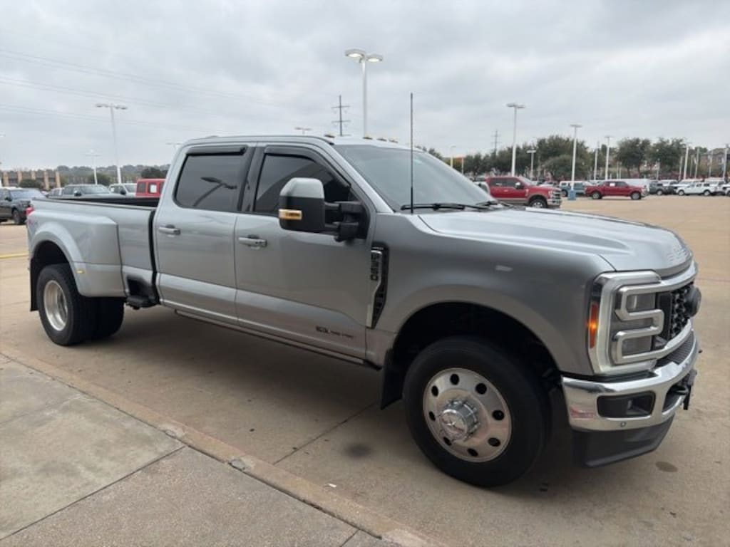 Used 2023 Ford F-350 LARIAT Truck Crew Cab