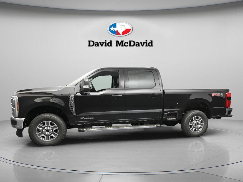 New 2026 Ford F-250 LARIAT Truck Crew Cab