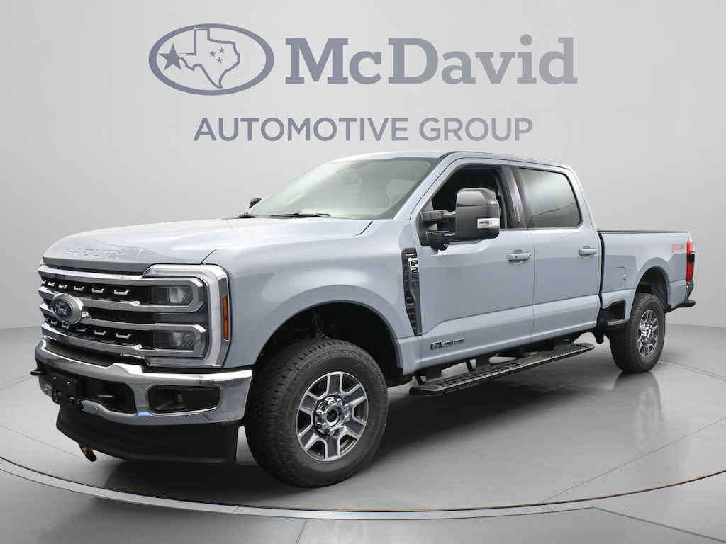 New 2026 Ford F-250 LARIAT Truck Crew Cab
