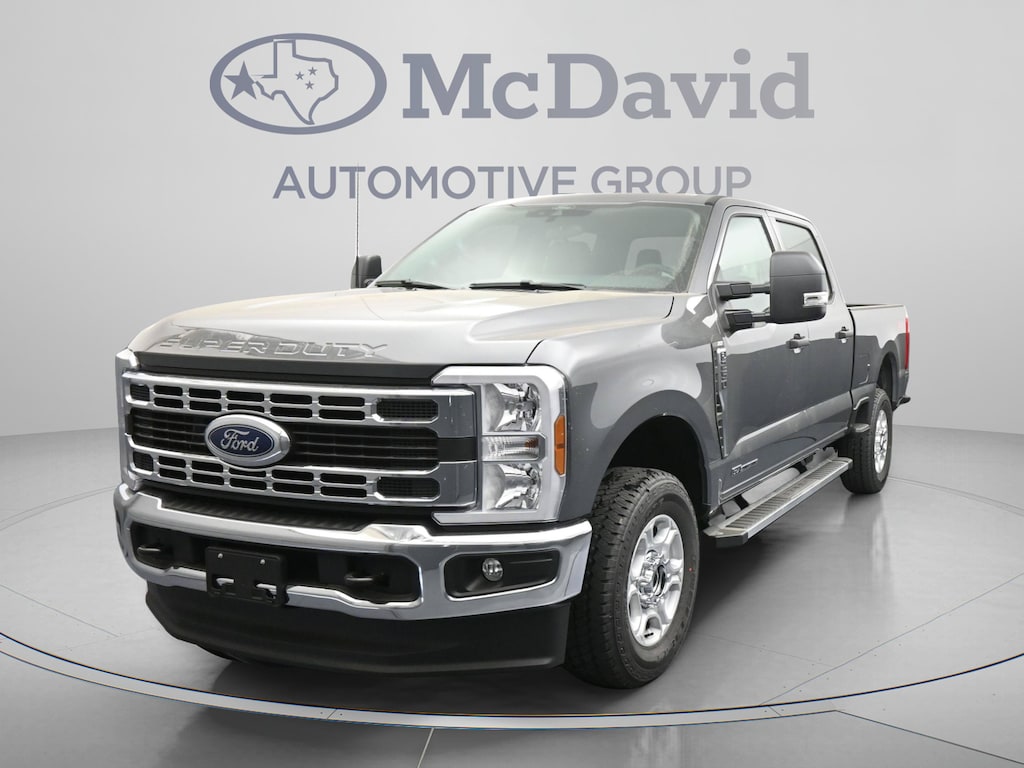 New 2026 Ford F-250 XLT Truck Crew Cab