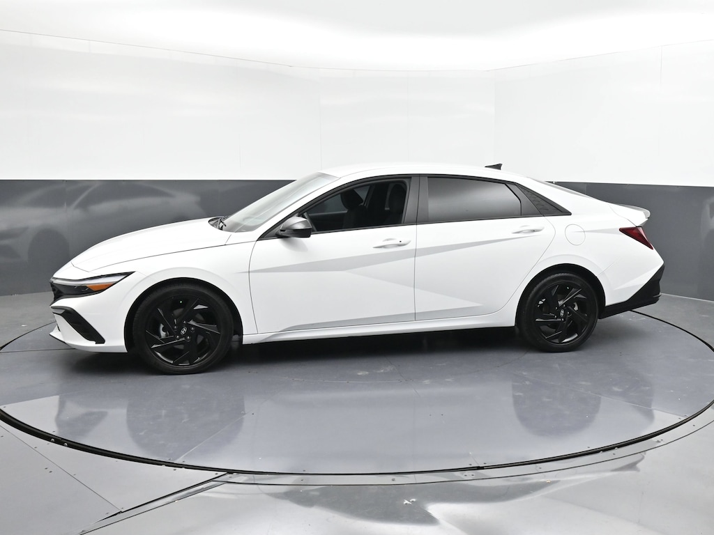 Used 2026 Hyundai Elantra SEL Sport Sedan