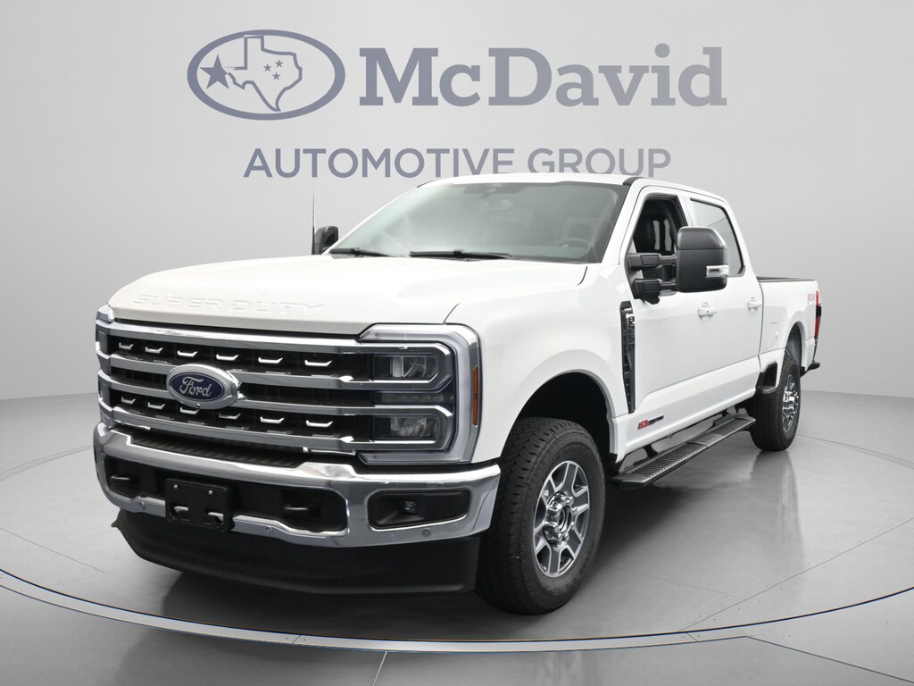 New 2026 Ford F-250 LARIAT Truck Crew Cab