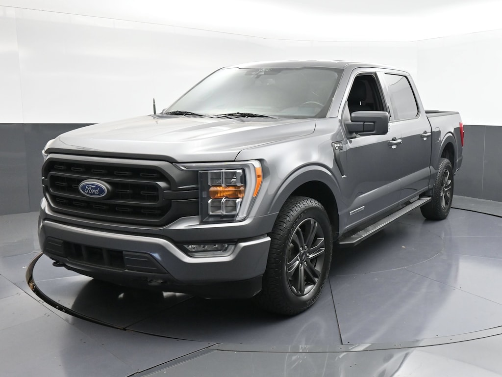 Used 2021 Ford F-150 XLT Truck SuperCrew Cab