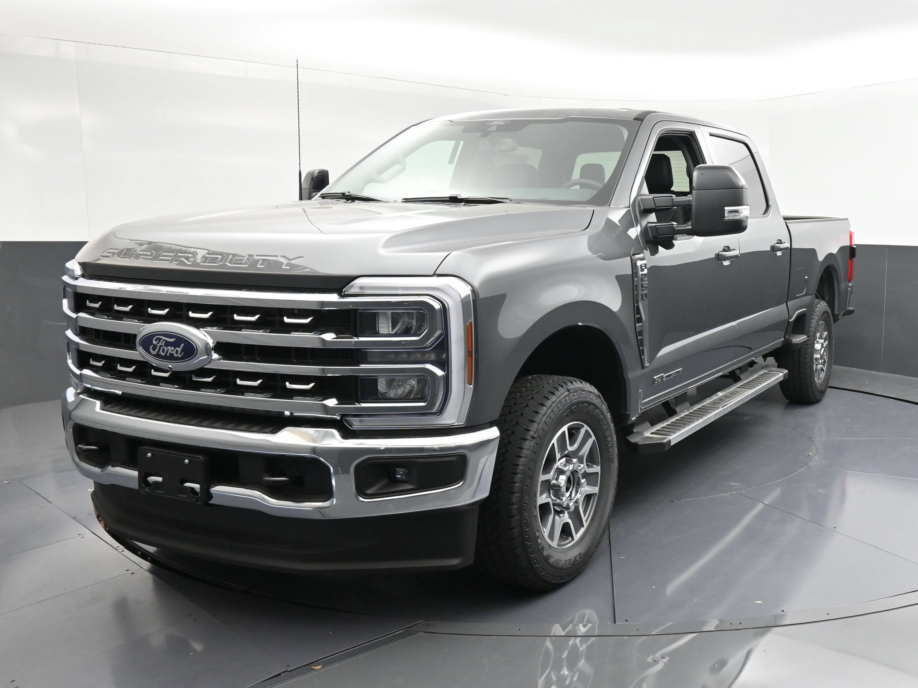 New 2026 Ford F-250 LARIAT Truck Crew Cab