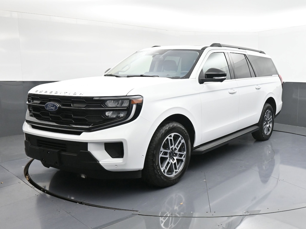 Used 2025 Ford Expedition Max Active SUV