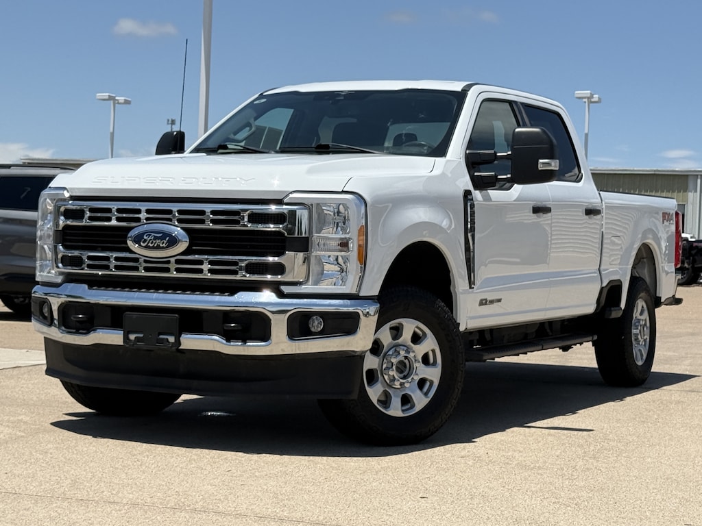 Used 2023 Ford F-250 XLT Truck Crew Cab