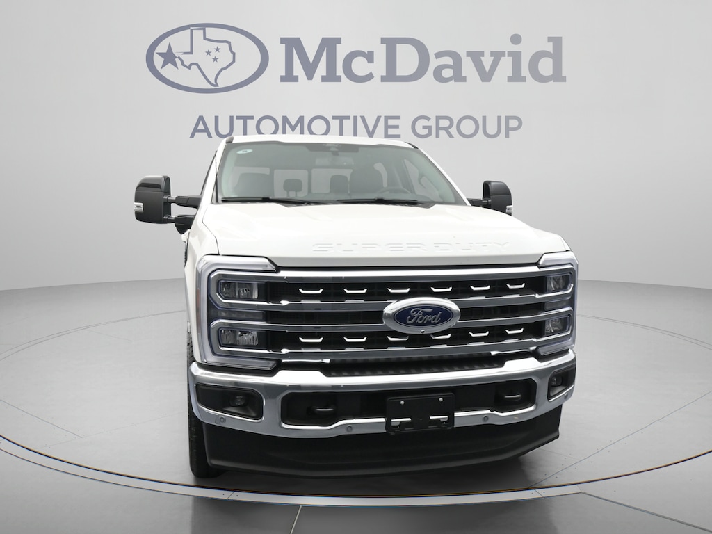 New 2026 Ford F-250 LARIAT Truck Crew Cab