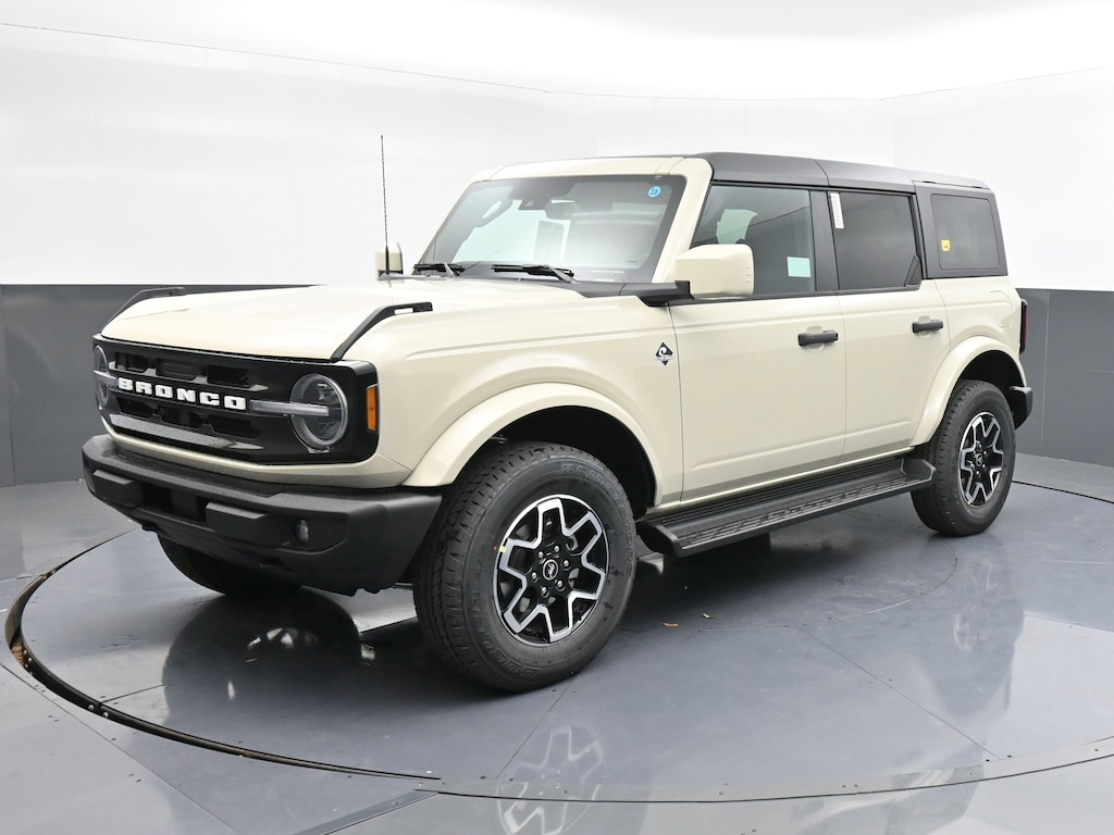 New 2026 Ford Bronco Outer Banks SUV