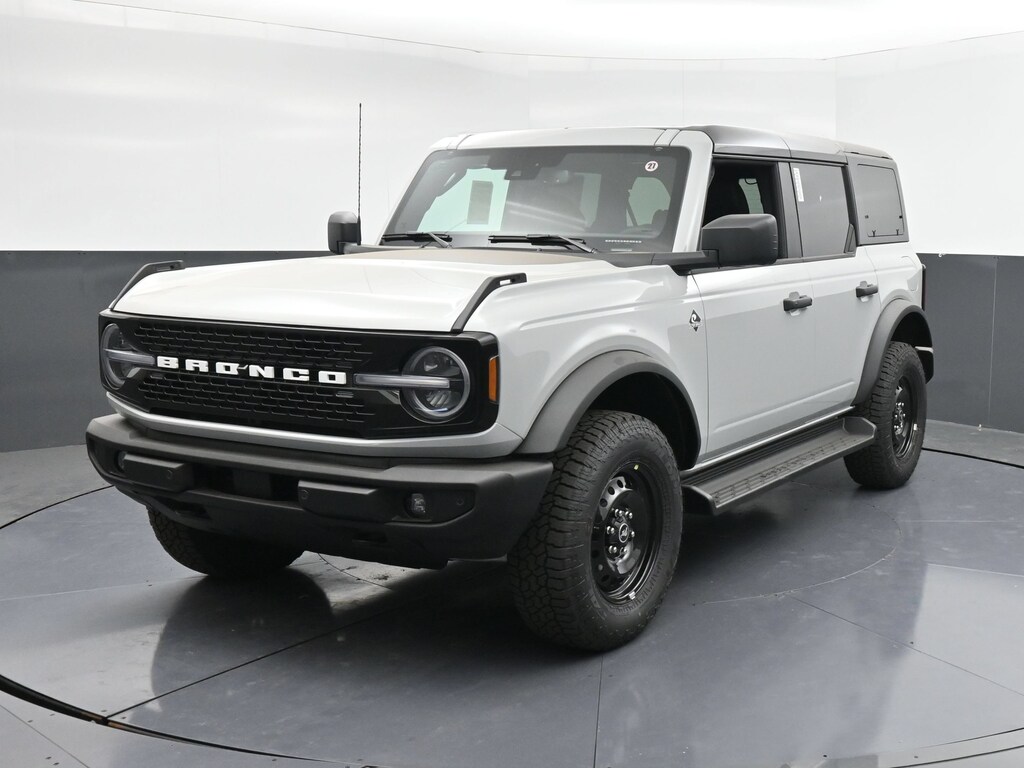 New 2026 Ford Bronco Outer Banks SUV