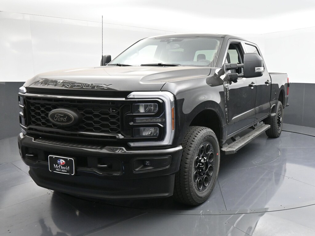 New 2026 Ford F-250 XLT Truck Crew Cab