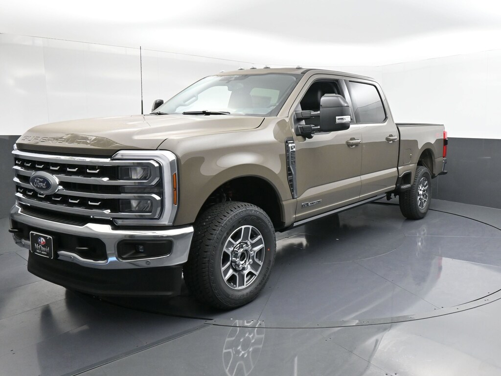 New 2026 Ford F-250 LARIAT Truck Crew Cab