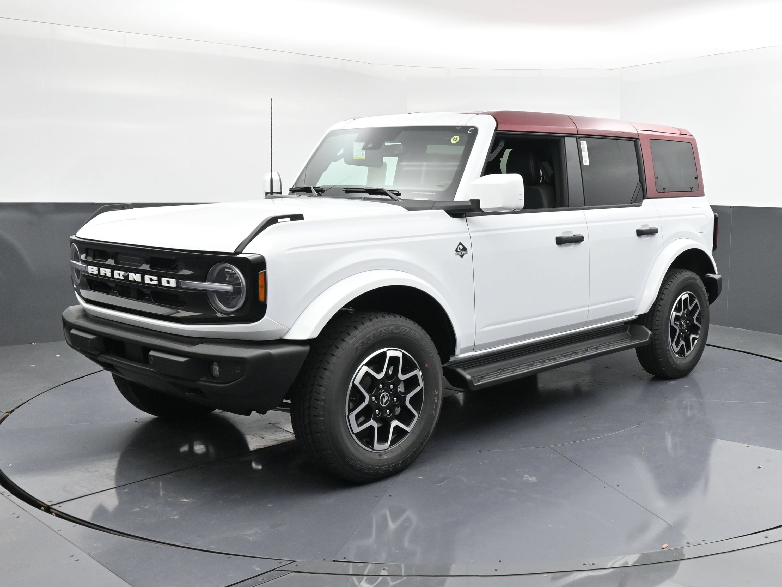 New 2026 Ford Bronco Outer Banks SUV