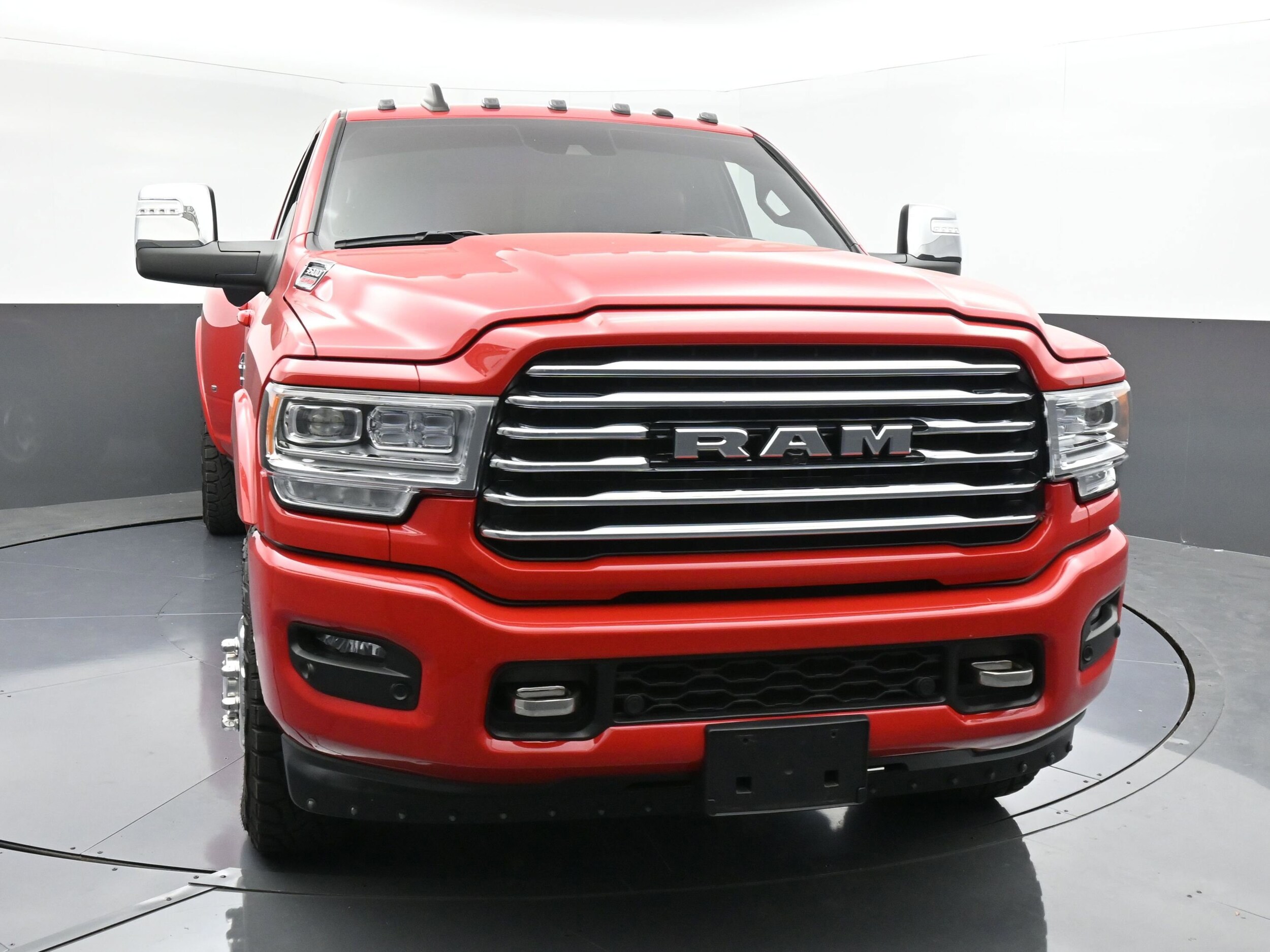 2024 Ram 3500 Longhorn photo 2
