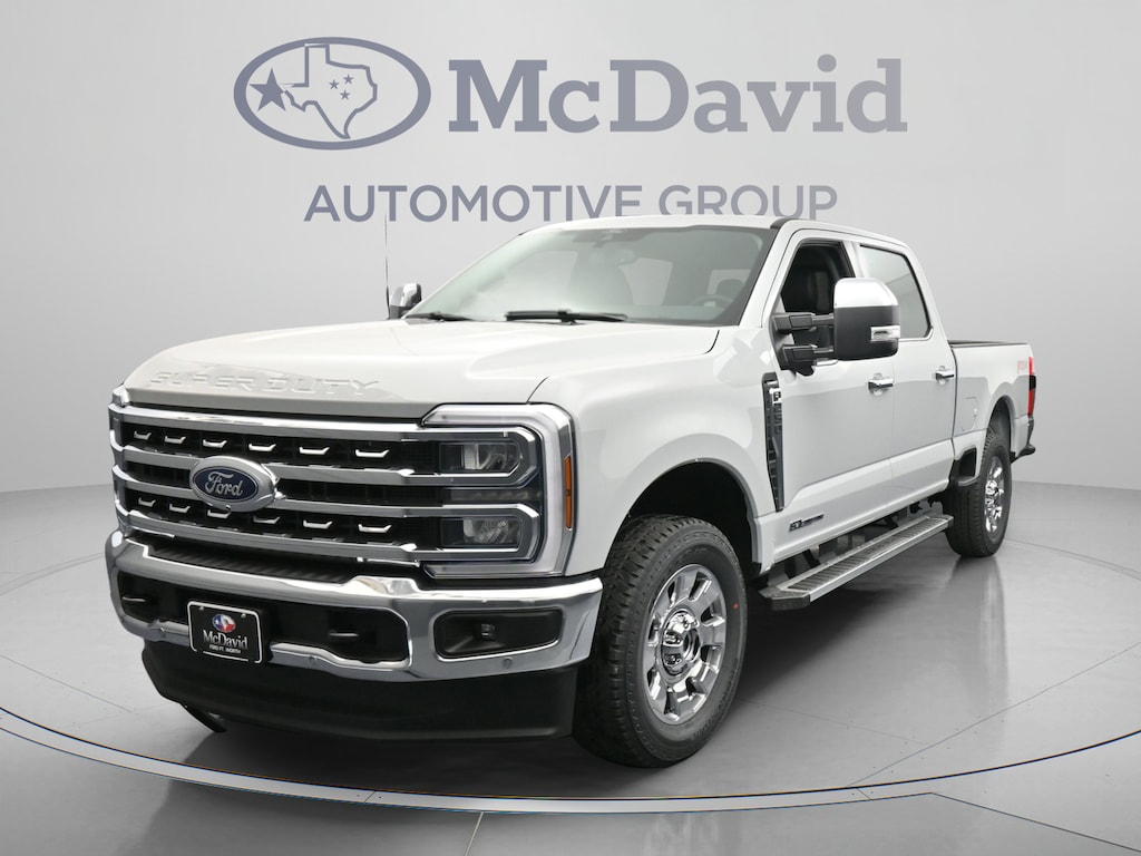 New 2026 Ford F-250 LARIAT Truck Crew Cab