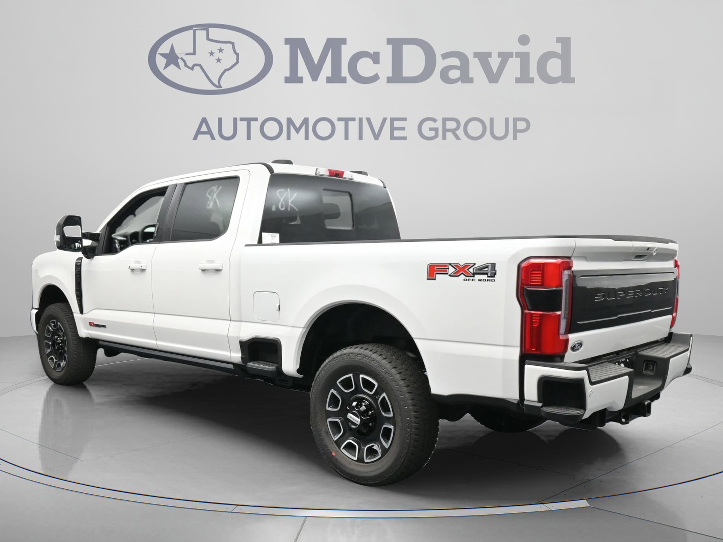 2026 Ford F-250 Super Duty Platinum - Photo 6