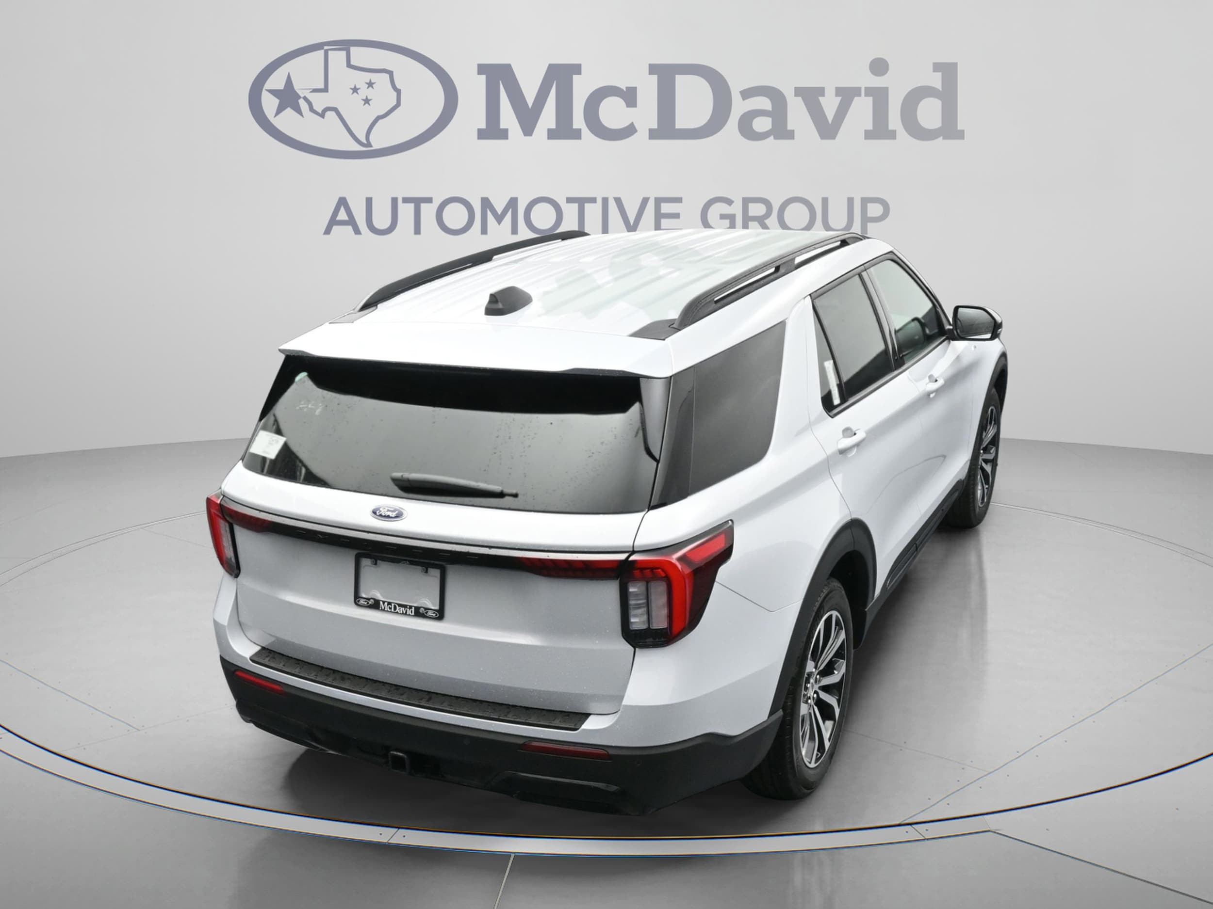 2026 Ford Explorer ST-Line - Photo 24