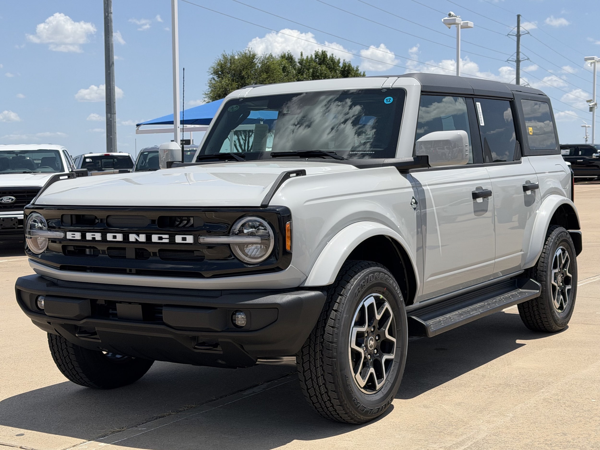 New 2026 Ford Bronco Outer Banks
