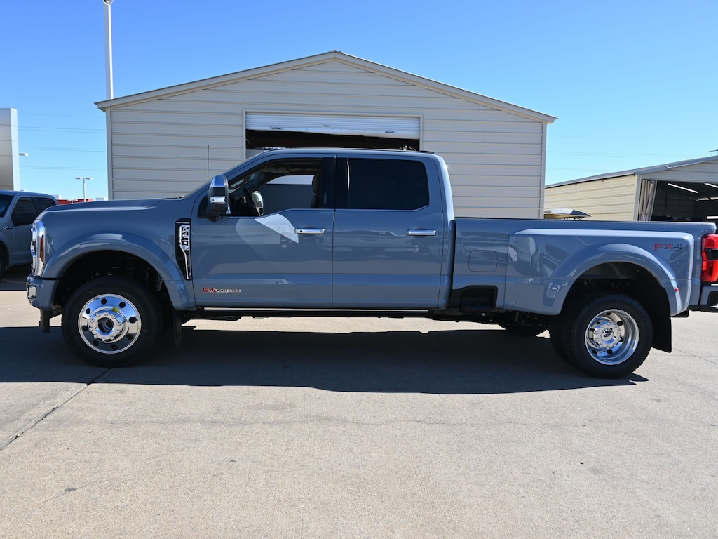 New 2026 Ford F-450 Platinum Truck Crew Cab