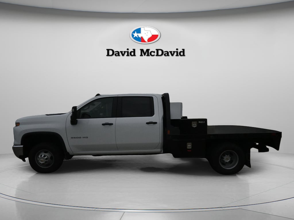 Used 2025 Chevrolet Silverado 3500 HD Chassis Work Truck Truck Crew Cab