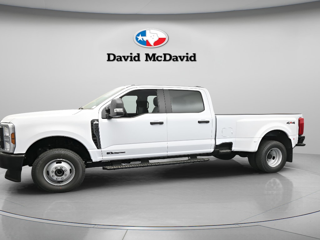 New 2026 Ford F-350 XL Truck Crew Cab