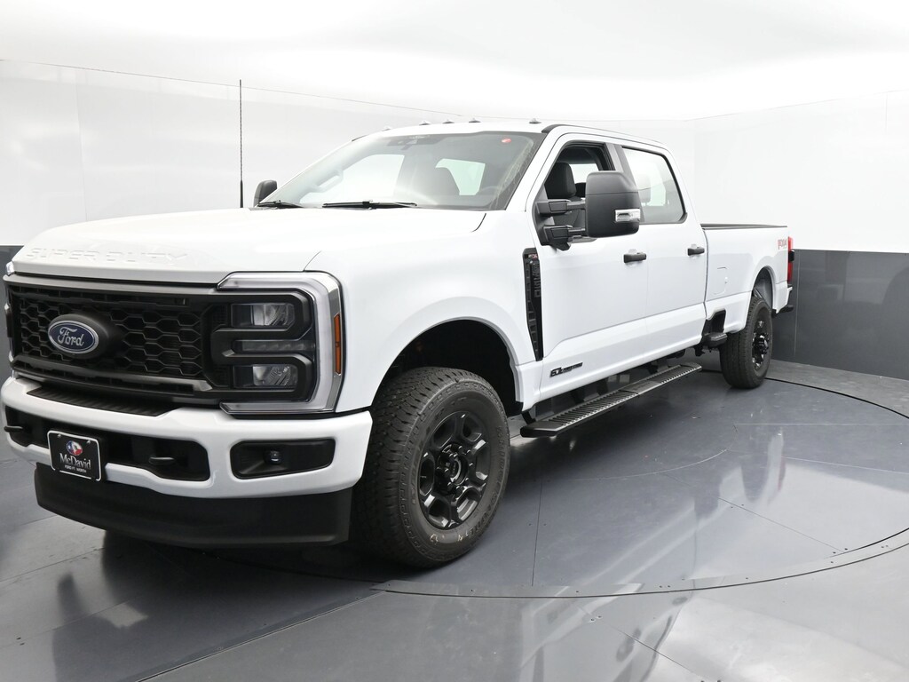 New 2026 Ford F-350 XL Truck Crew Cab
