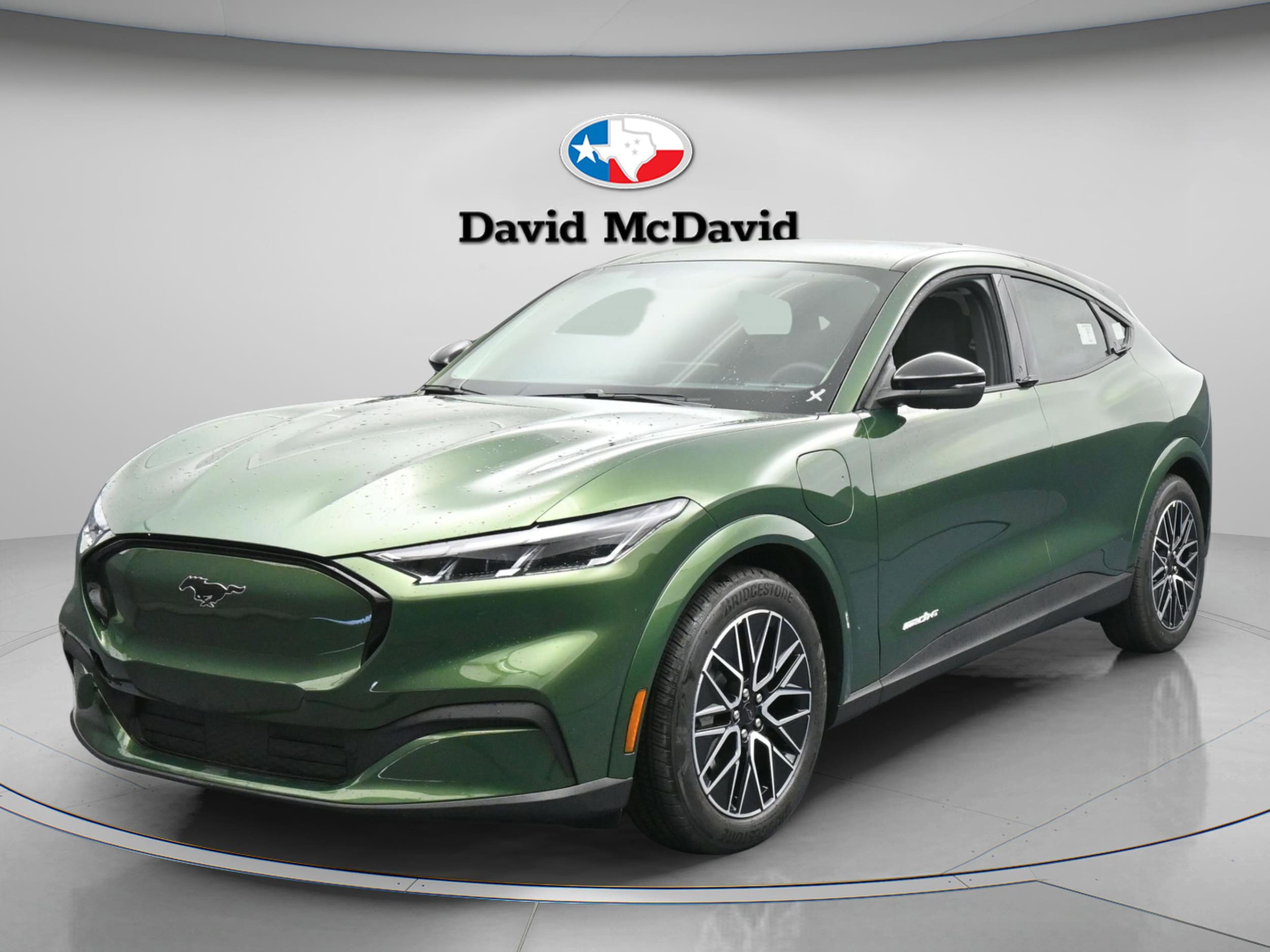 2026 Ford Mustang-Mach-e Premium's photo