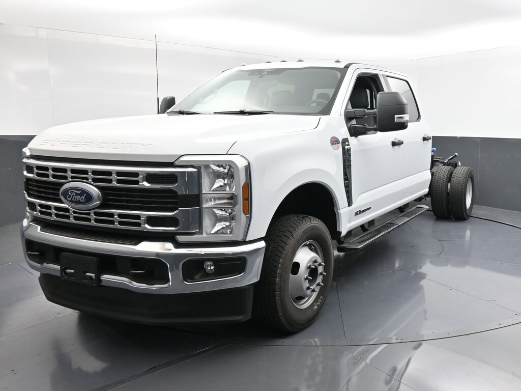 New 2026 Ford F-350 Chassis XL Truck Crew Cab