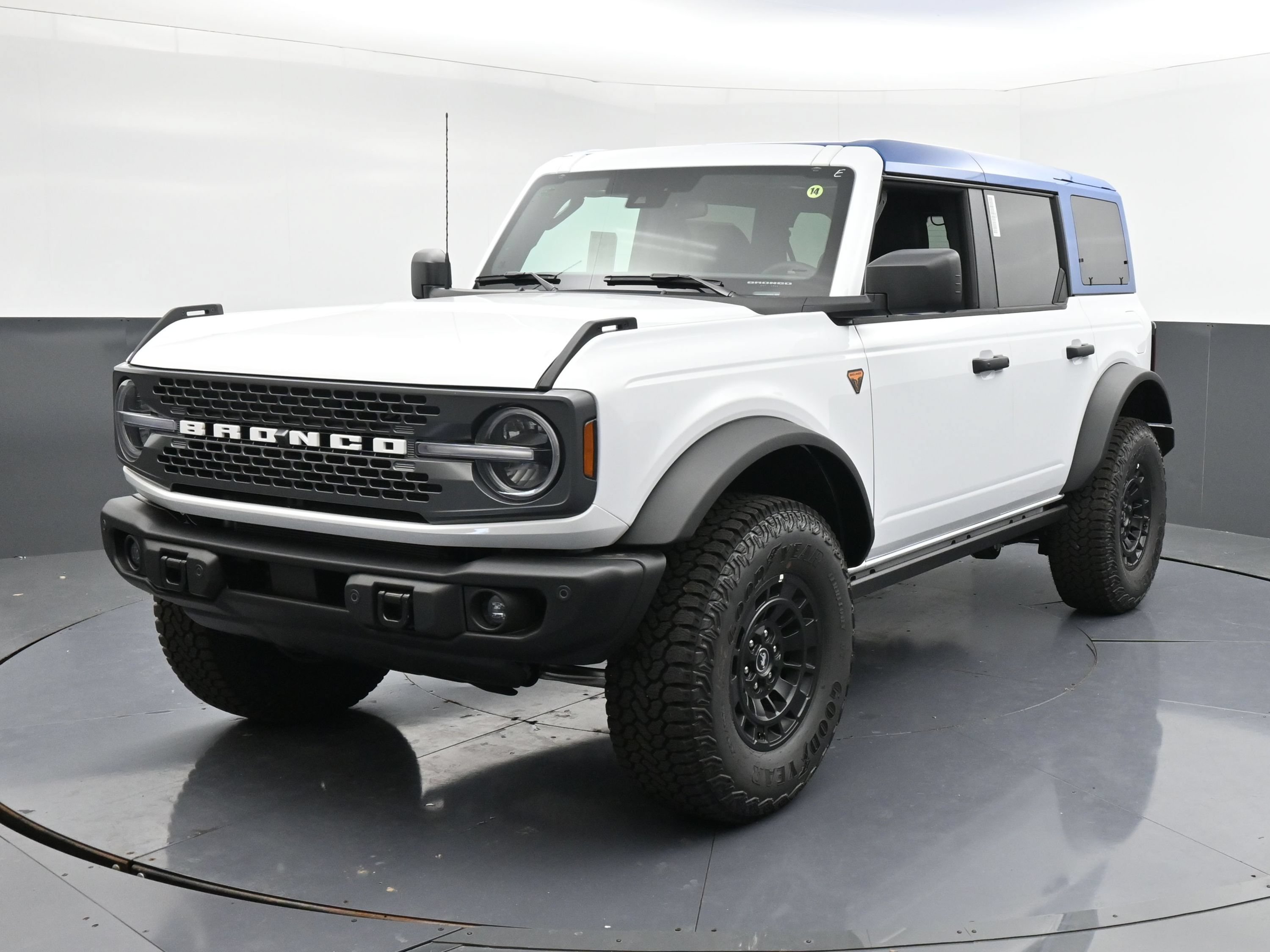 2026 Ford Bronco Badlands SUV