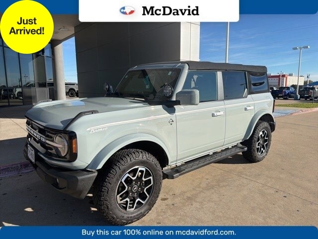 2022 Ford Bronco 4-Door Outer Banks's photo